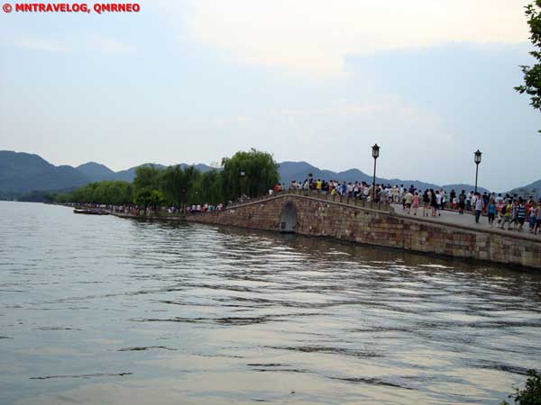 Bai-Suzhen,-Xuxuan-bridge MNTravelog